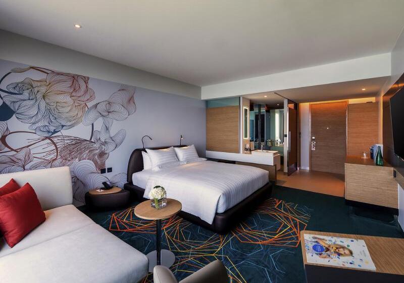 اتاق پرمیوم با چشم‌انداز دریا, Novotel Marina Sriracha
