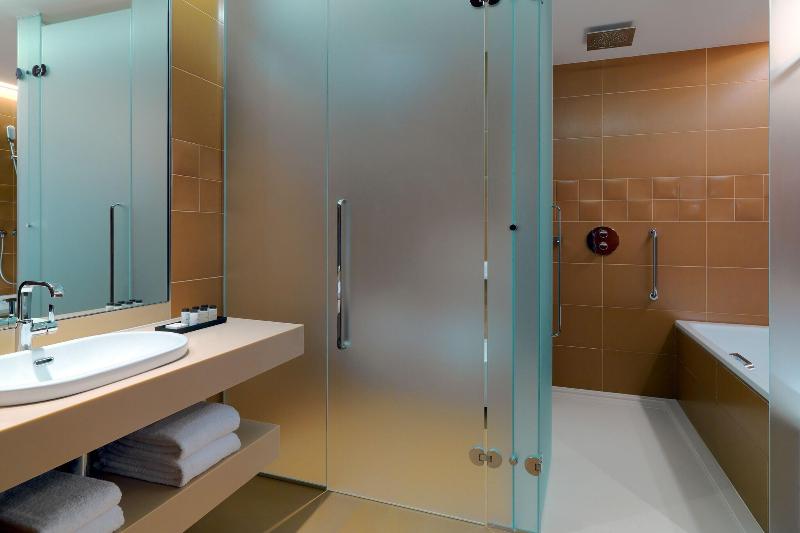 اتاق سوپریور, Novotel Marina Sriracha