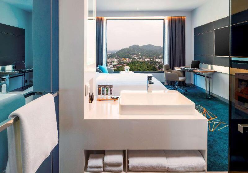 اتاق سوپریور با تخت بزرگ, Novotel Marina Sriracha
