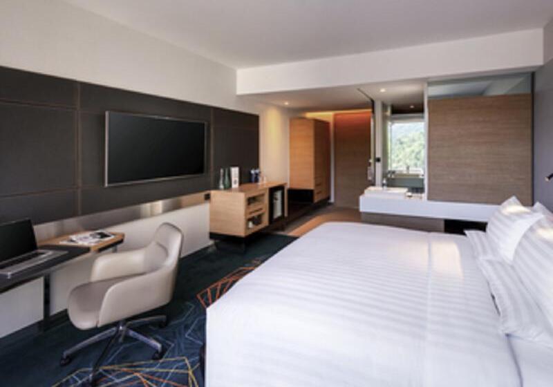اتاق سوپریور با تخت بزرگ, Novotel Marina Sriracha