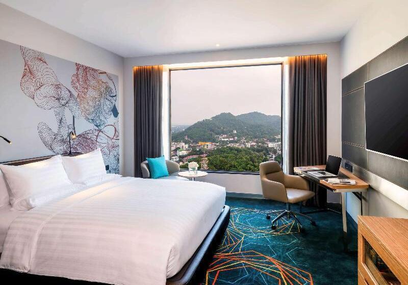 اتاق سوپریور با تخت بزرگ, Novotel Marina Sriracha
