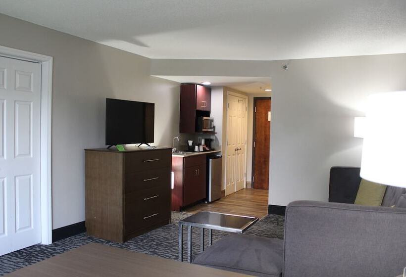 מיטת קינג בסוויטה, La Quinta By Wyndham Columbus North
