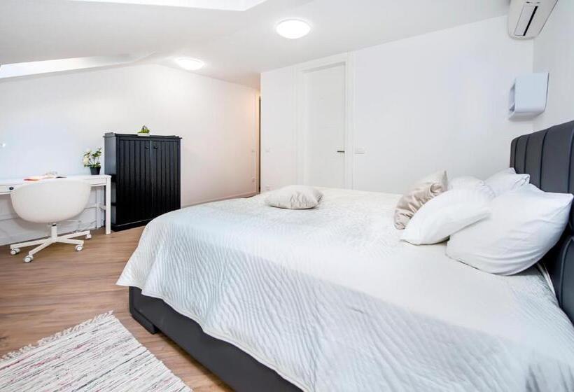 Апартаменты Дюплекс 1 Спальня, Riva Residence