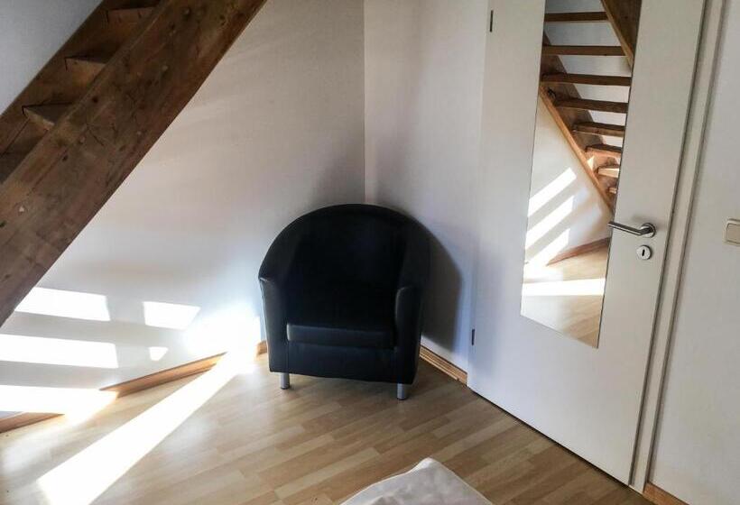 Семейный Номер, Zweilinden Meckenheim Bonn