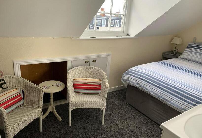 Полулюкс, Letchworth Guest House