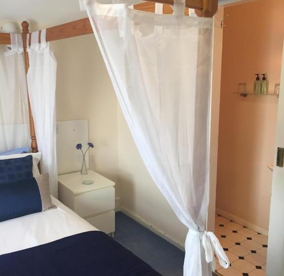 اتاق استاندارد, Marlow Lodge