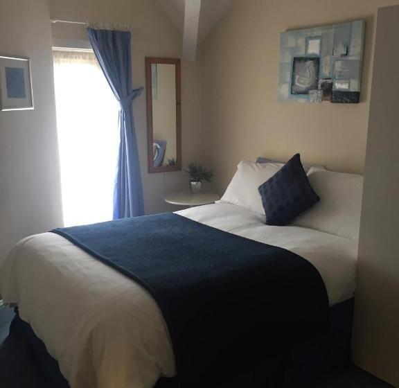 اتاق لوکس خانوادگی, Marlow Lodge