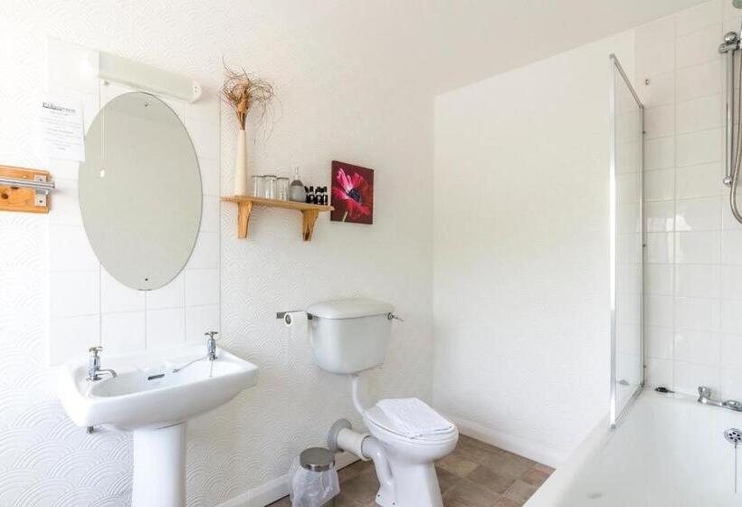 Семейный Номер, Parsonage Farm Inn