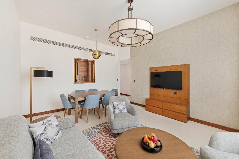 سوئیت با تخت بزرگ, Staybridge Suites Dubai Al Maktoum Airport, An Ihg