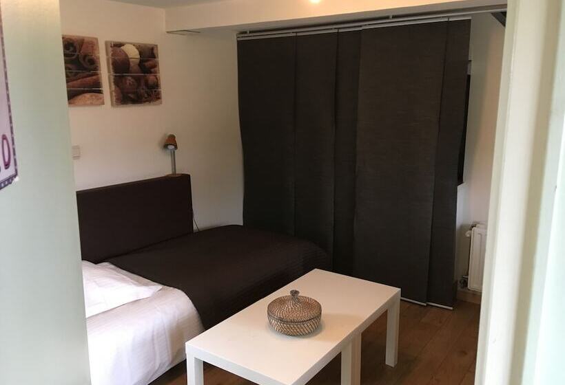 Семейный Номер, B&b De Zoete Kers