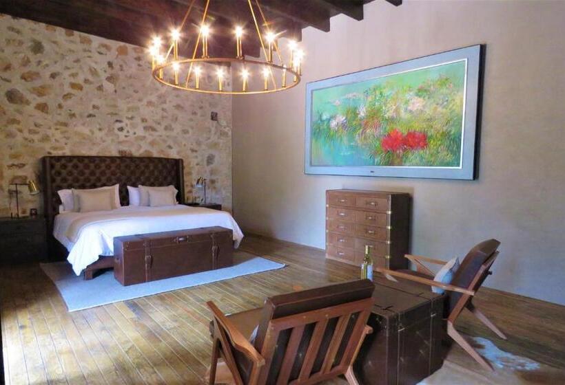 デラックススイート, Hacienda Tovares