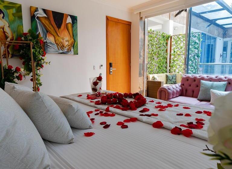 주니어 스위트 풀장 전망, Libertg Hotels Spa