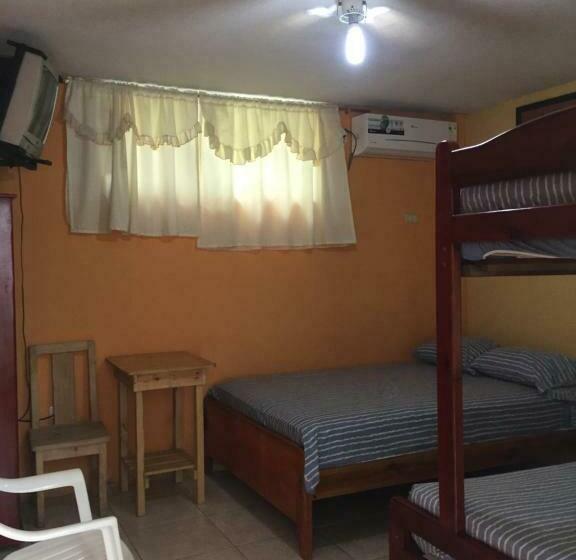 패밀리 룸, Hostal Sarai