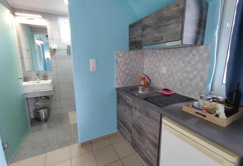 豪华工作室, Celeste Deluxe Apartments