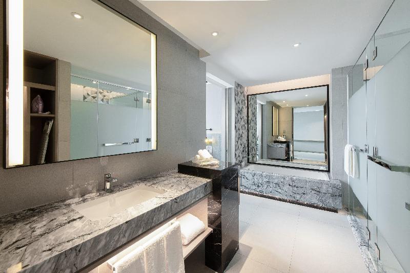 스위트 킹사이즈 침대, Holiday Inn Johor Bahru City Centre By Ihg