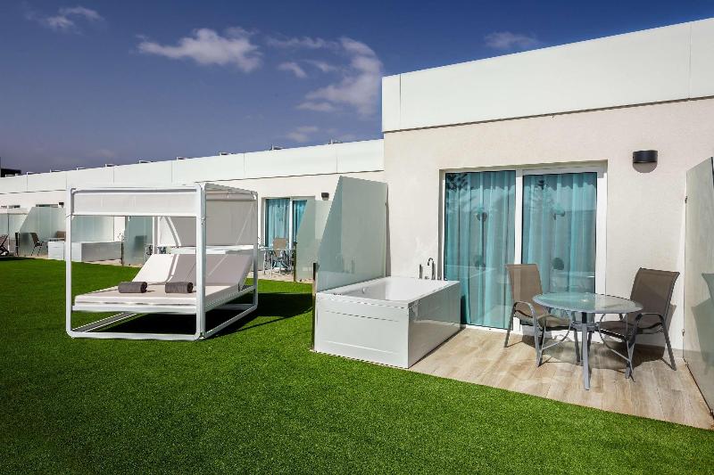 اتاق لوکس, Barcelo Corralejo Sands