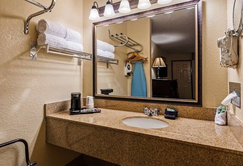Номер Стандарт 2 Двуспальные Кровати, Best Western Center Pointe Inn