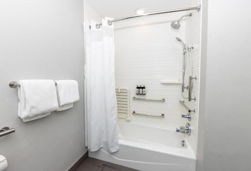 身障者適用スタンダードルーム, Avid Hotels   Denver Airport Area, An Ihg
