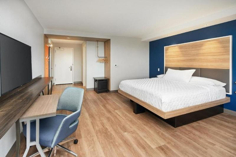 Стандартный Номер Кровать Кинг, Tru By Hilton Ft. Lauderdale Airport