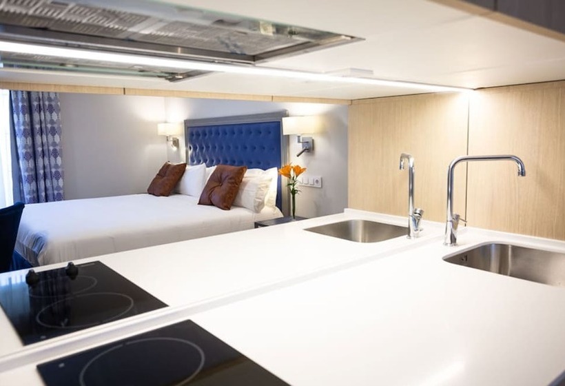 استودیوی لوکس, Plazuela Del Carbón Suites