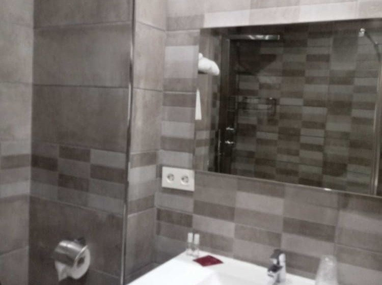 스탠다드 싱글 룸, Hostal Montreal