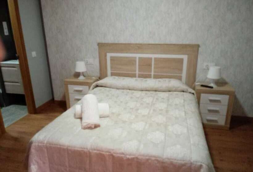 스탠다드 룸, Hostal Montreal