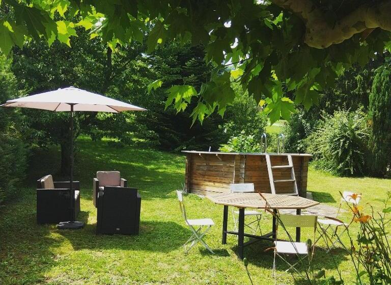 Номер Стандарт, J&g House