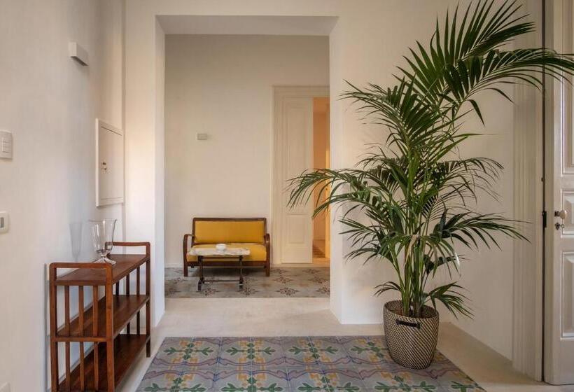 Номер Deluxe с Балконом, Palazzo Garzia   Dimora Storica