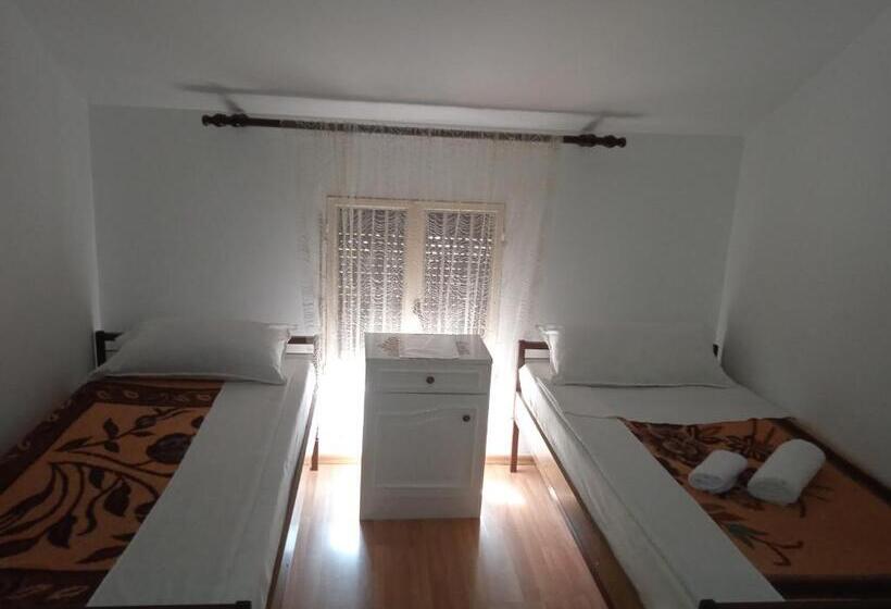 기본룸, Hostel Vera   Airport Podgorica