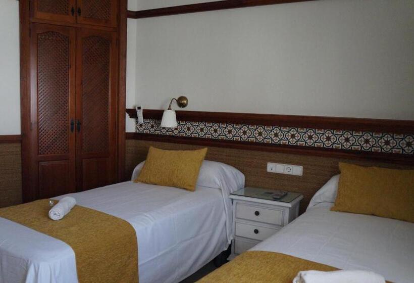 带大床的标准间, Hostal La Conileña