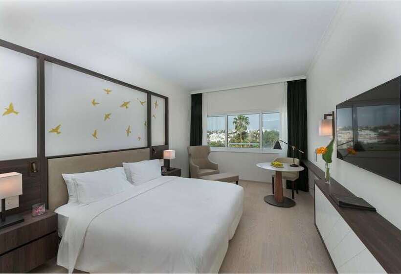 스탠다드 룸 킹사이즈 침대, Hilton Garden Inn Ras Al Khaimah