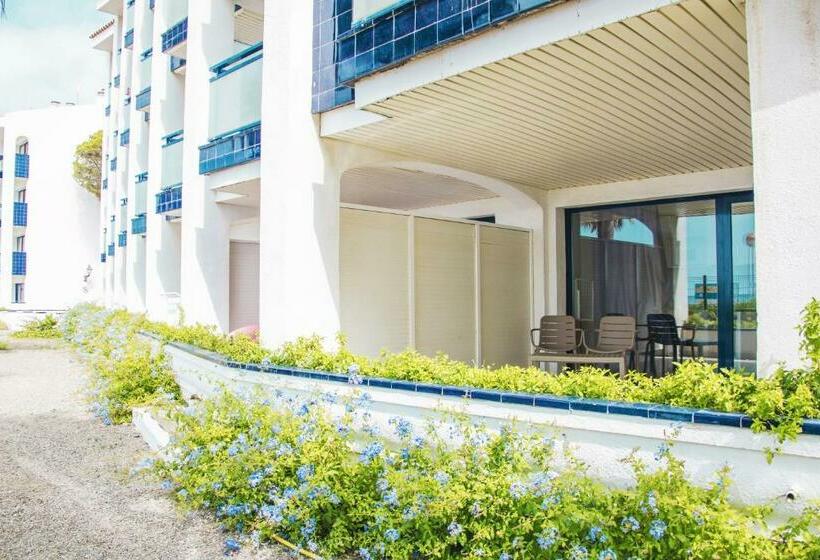스탠다드 스튜디오, Pins Platja Apartments