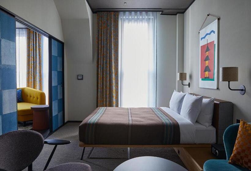 Люкс, Ace Hotel Kyoto