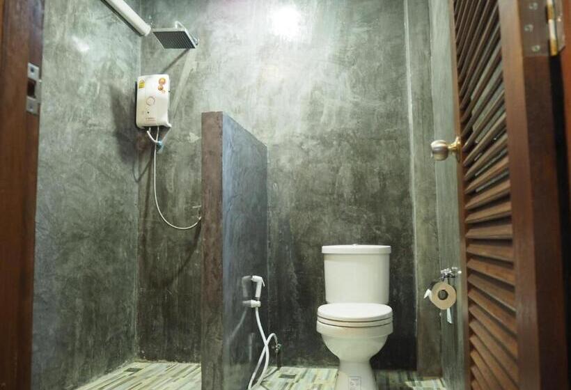 Номер Deluxe с Балконом, Nawiengkae Riverview Resort