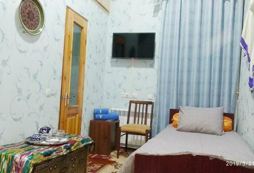 标准间带游泳池, Faride Guest House