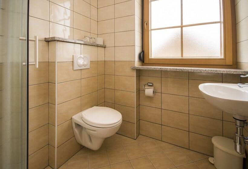 اتاق استاندارد, Bed & Breakfast Karun