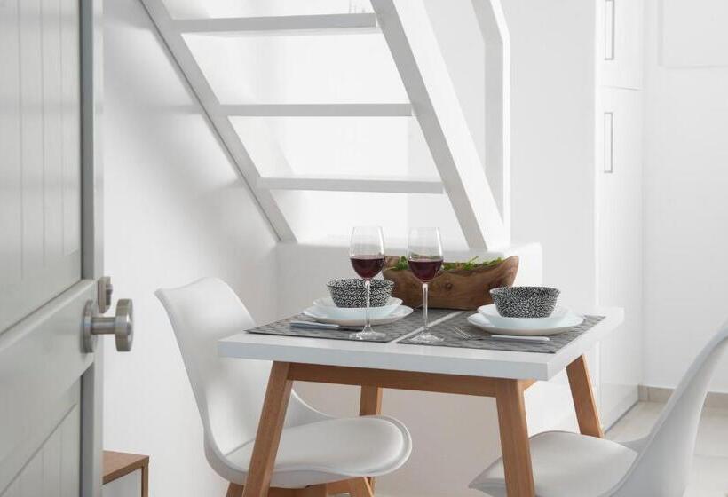 침실 1개 풀장 전망 아파트, White Orchid Suites