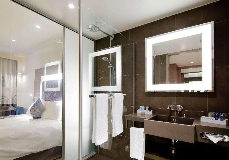 Номер Стандарт, Novotel London Tower Bridge