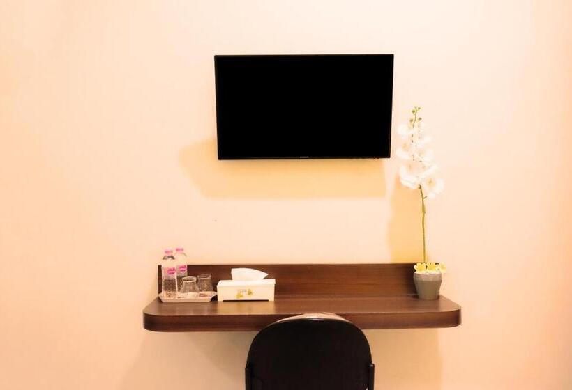 Номер Deluxe, Gapura Residence Airport Semarang By Sinergi