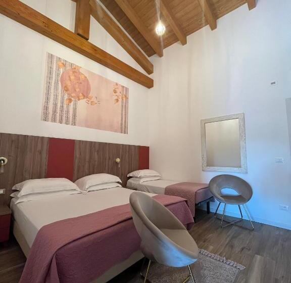 Полулюкс, Agriturismo Casale Ai Prati