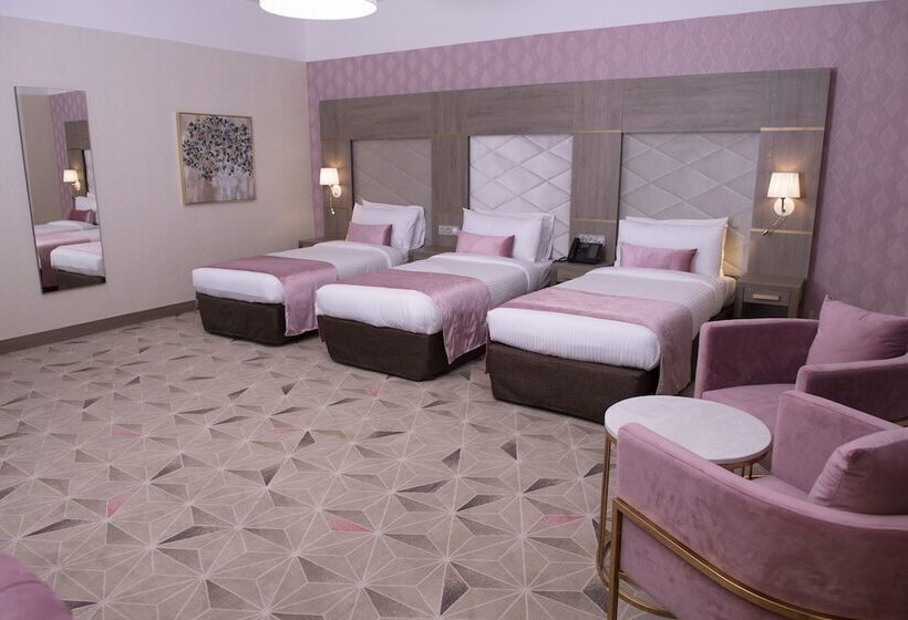 Номер Стандарт Трехместный, Rodina Hotel Spa & Conferences