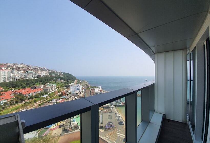 Семейный Номер Премиум, Signiel Busan