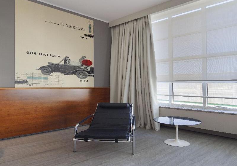 اتاق خانوادگی, NH Torino Lingotto Congress