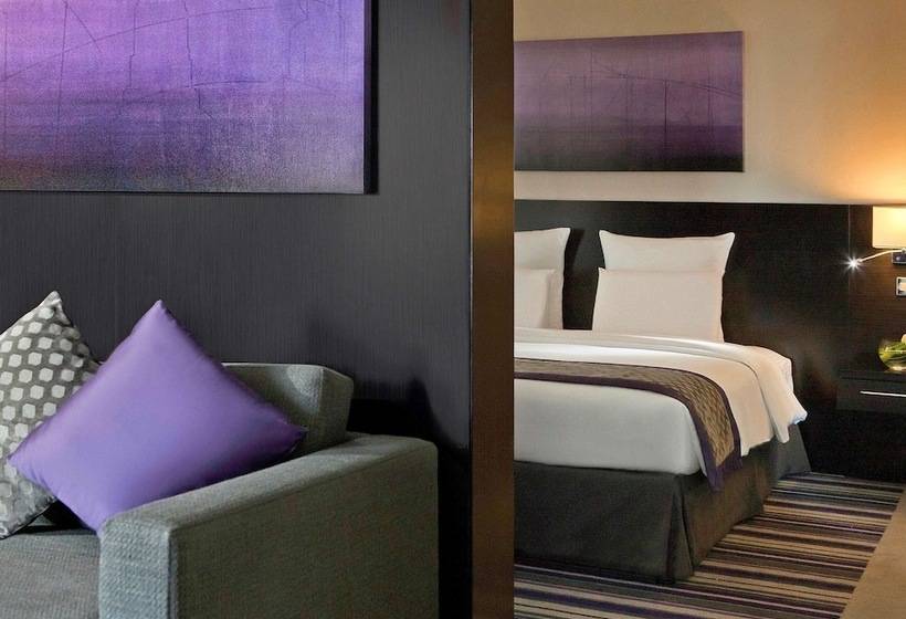 Полулюкс, Pullman Dubai Creek City Centre