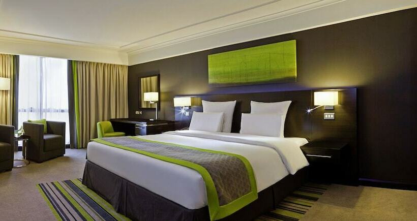 Номер Superior, Pullman Dubai Creek City Centre
