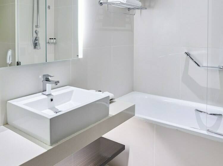Семейный Номер, Pullman Dubai Creek City Centre