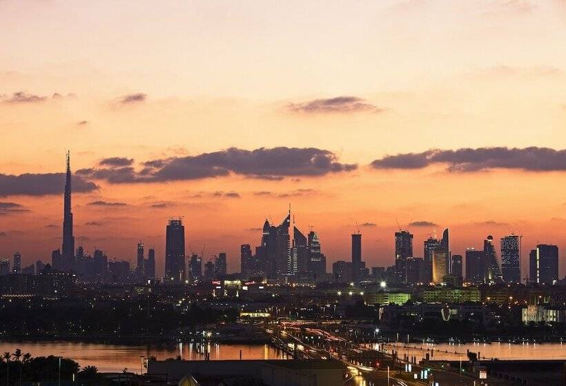 Полулюкс, Pullman Dubai Creek City Centre