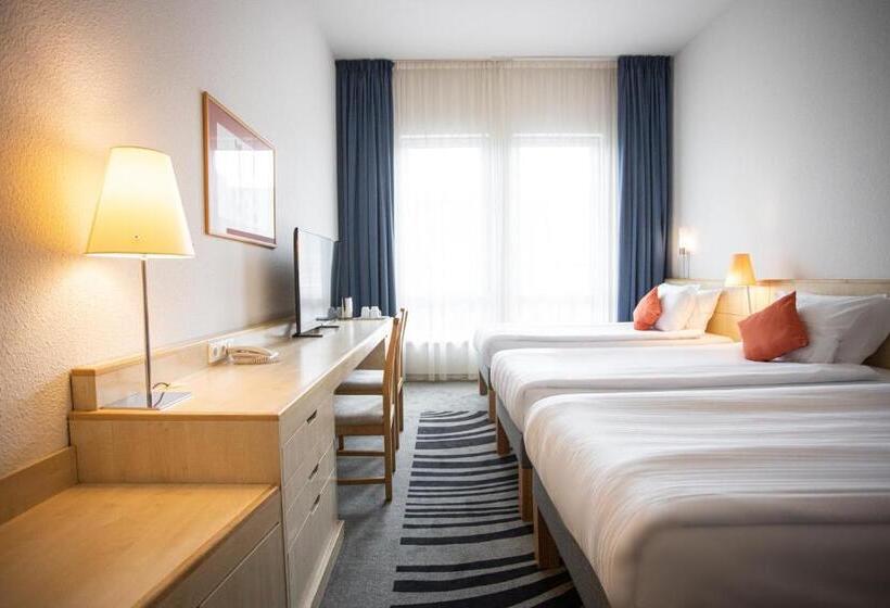 Номер Стандарт Трехместный, Novotel Budapest Centrum