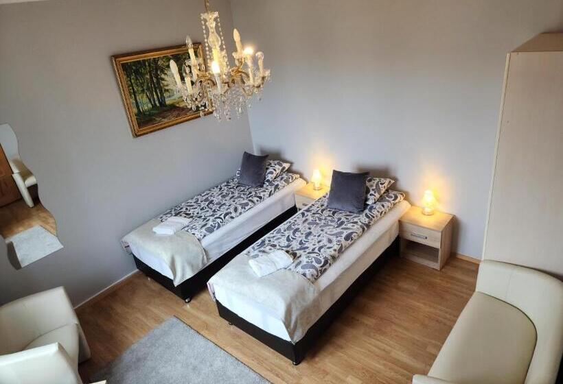 اتاق استاندارد با سرویس بهداشتی مشترک, Guesthouse Kiljan