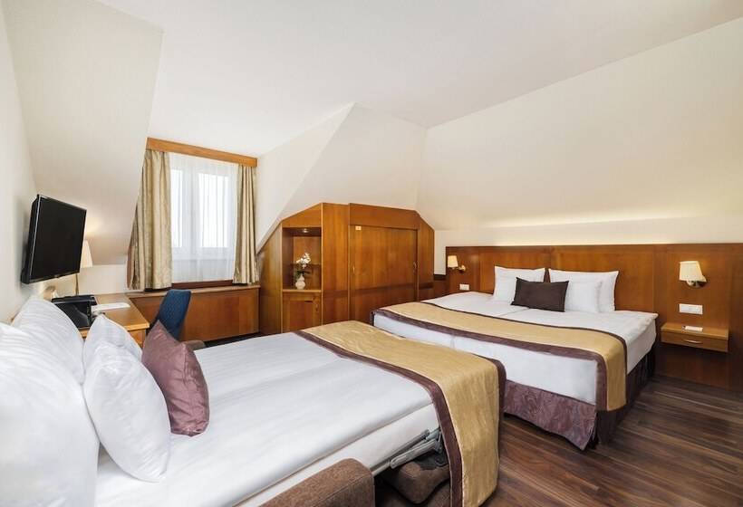Номер Superior, Carlton Hotel Buda Castle
